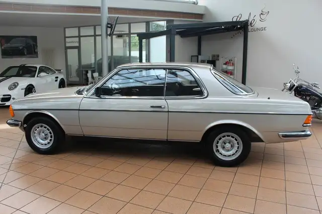 Mercedes-Benz 230 CE+W123 +H-ZULASSUNG+