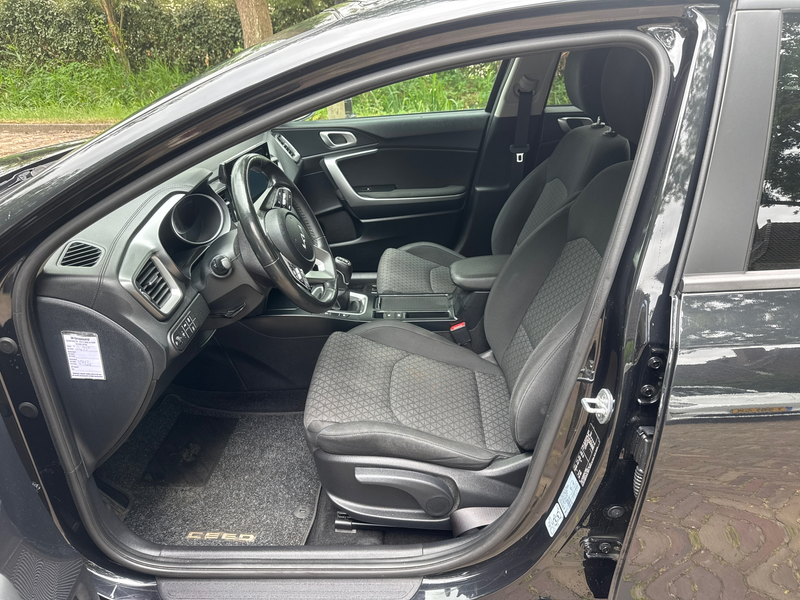 Kia Ceed SW / cee'd SW Sportswagon 1.0 T-GDi ComfortLine. Wij zijn altijd — photo 10