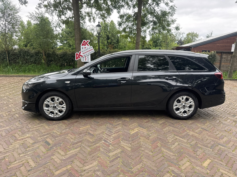 Kia Ceed SW / cee'd SW Sportswagon 1.0 T-GDi ComfortLine. Wij zijn altijd — photo 5