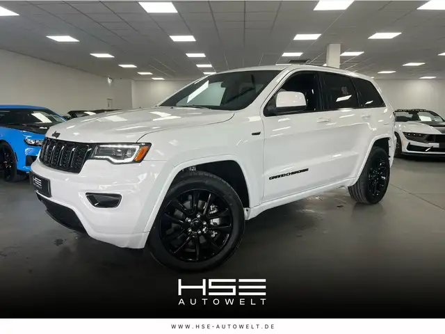 Jeep Grand Cherokee 3,6l V6 *4x4 / SZH / KAMERA / LED*
