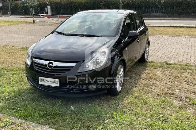 Opel Corsa Corsa 1.4 16V 5 porte Cosmo