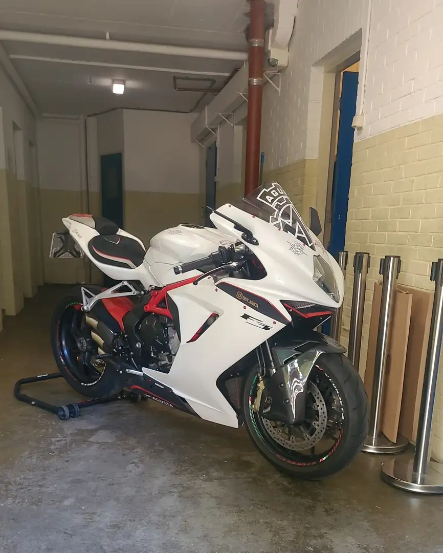 MV Agusta F3 675 (A2 op kentekenmaar vol vermogen) Blanc - 1