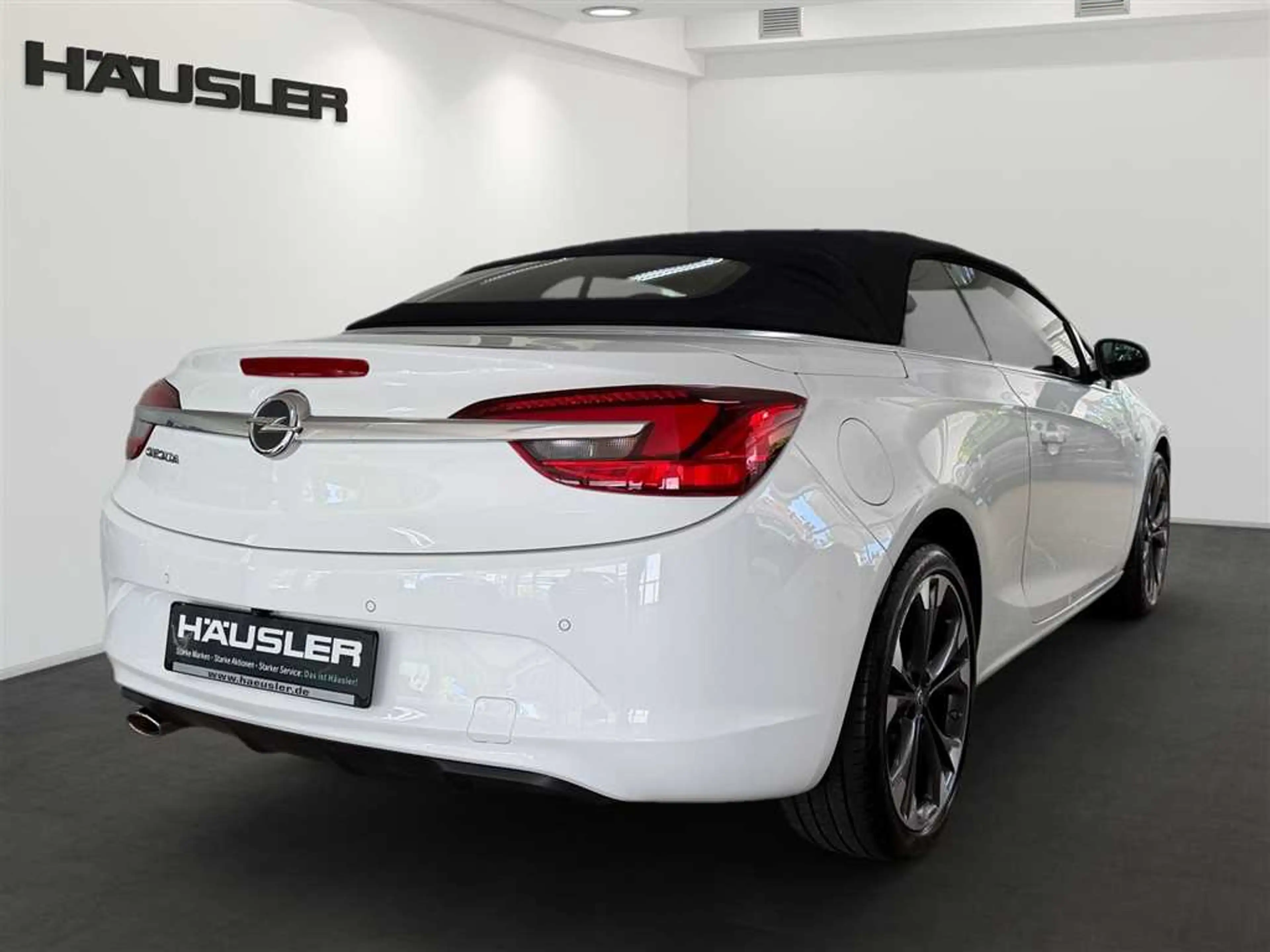 Opel Cascada Ultimate1.6TNavi Kamera PDC SHZ  Leder — photo 4