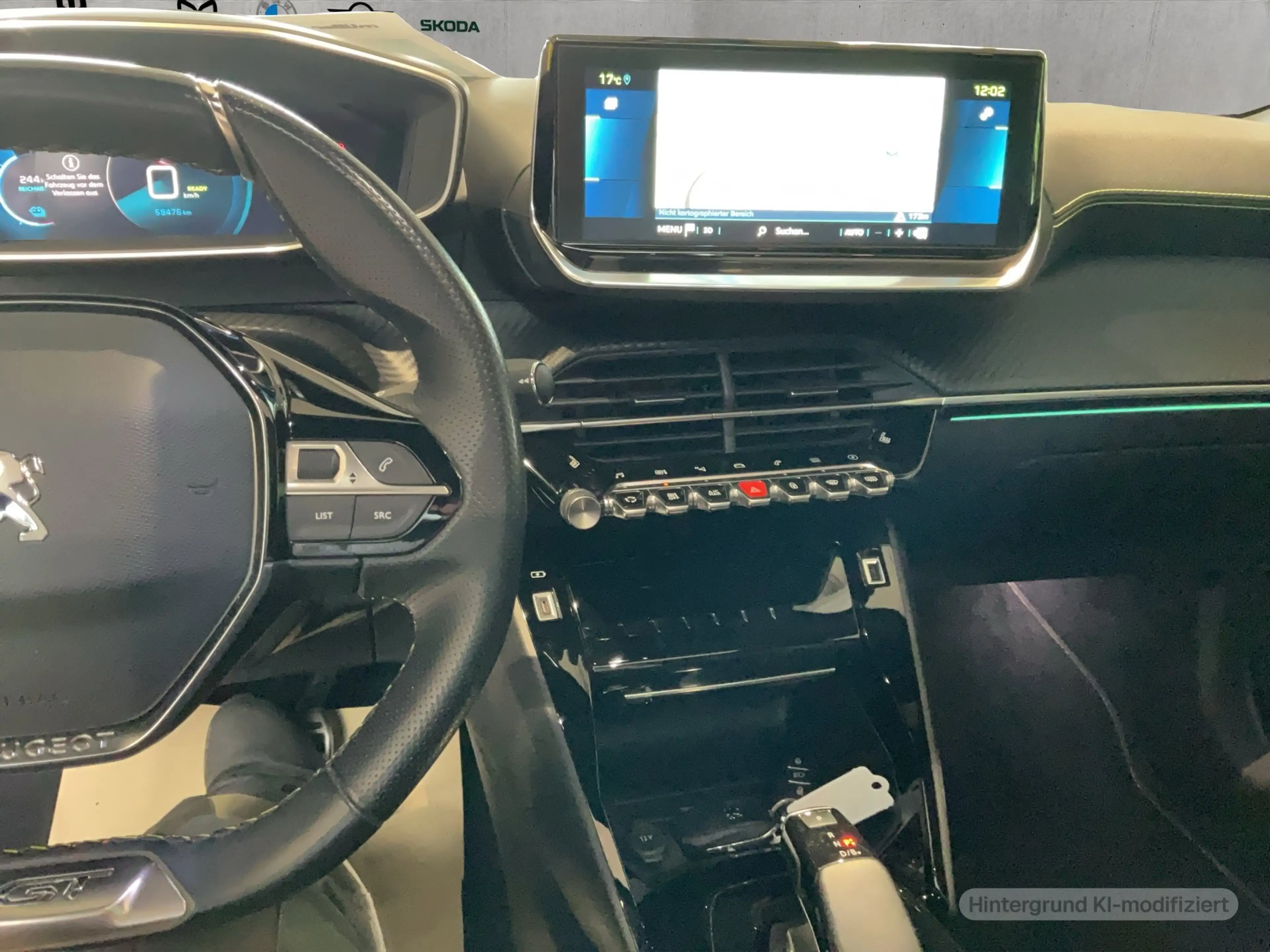Peugeot e-2008 GT — photo 8