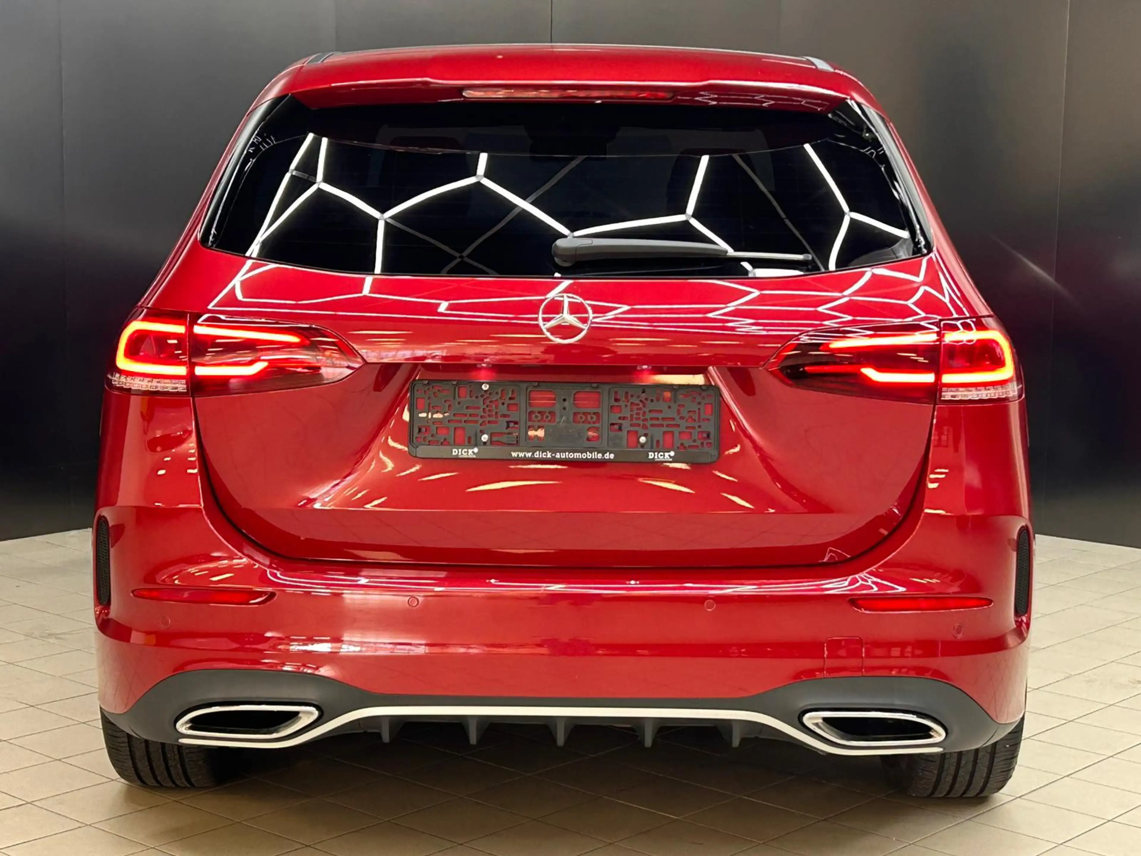 Mercedes-Benz B 220 d 9G 2X AMG Line WIDESC+STDHZ+LED+360+ACC+ — photo 6