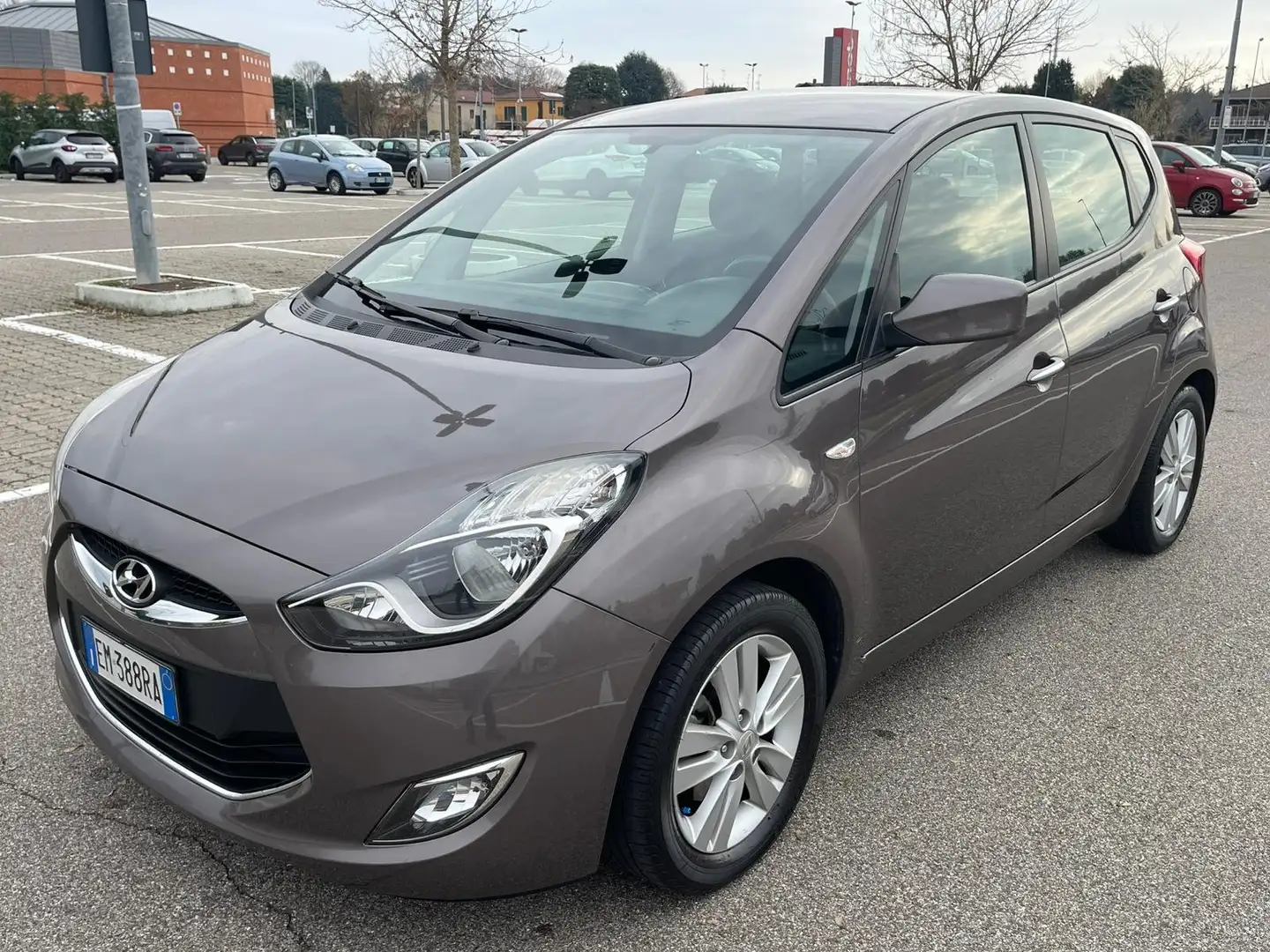 Hyundai iX20 ix20 1.4 Comfort Marrone - 2