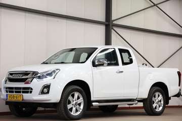 1.9 Extended Cab AUTOMAAT 3500KG TREKHAAK EURO 6