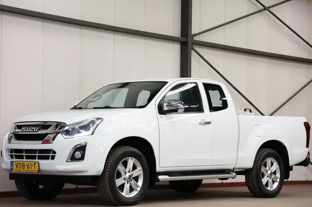 Isuzu D-Max 1.9 Extended Cab AUTOMAAT 3500KG TREKHAAK EURO 6