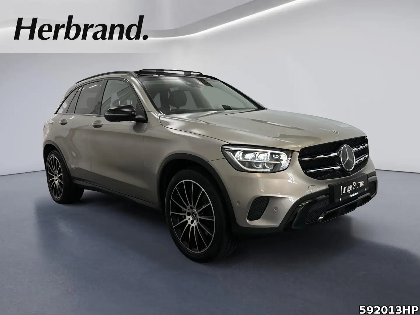 Mercedes-Benz GLC 400 d 4M Night AHK DISTRONIC Pano AIRMATIC Argent - 2