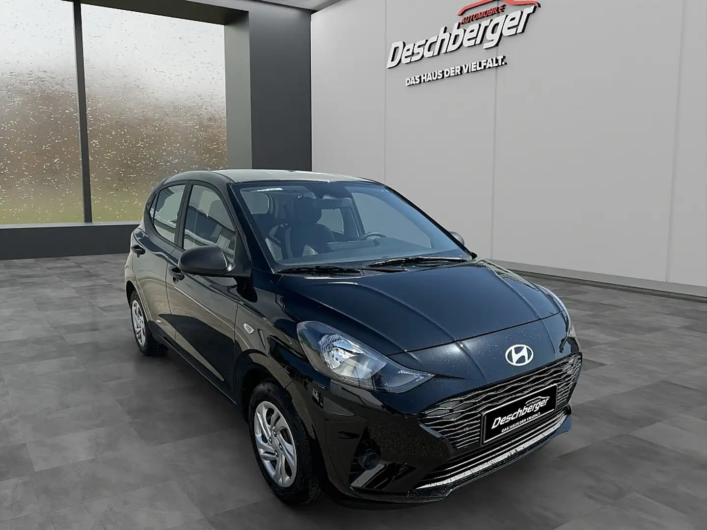 Hyundai i10 1,0 i Line Schwarz - 1