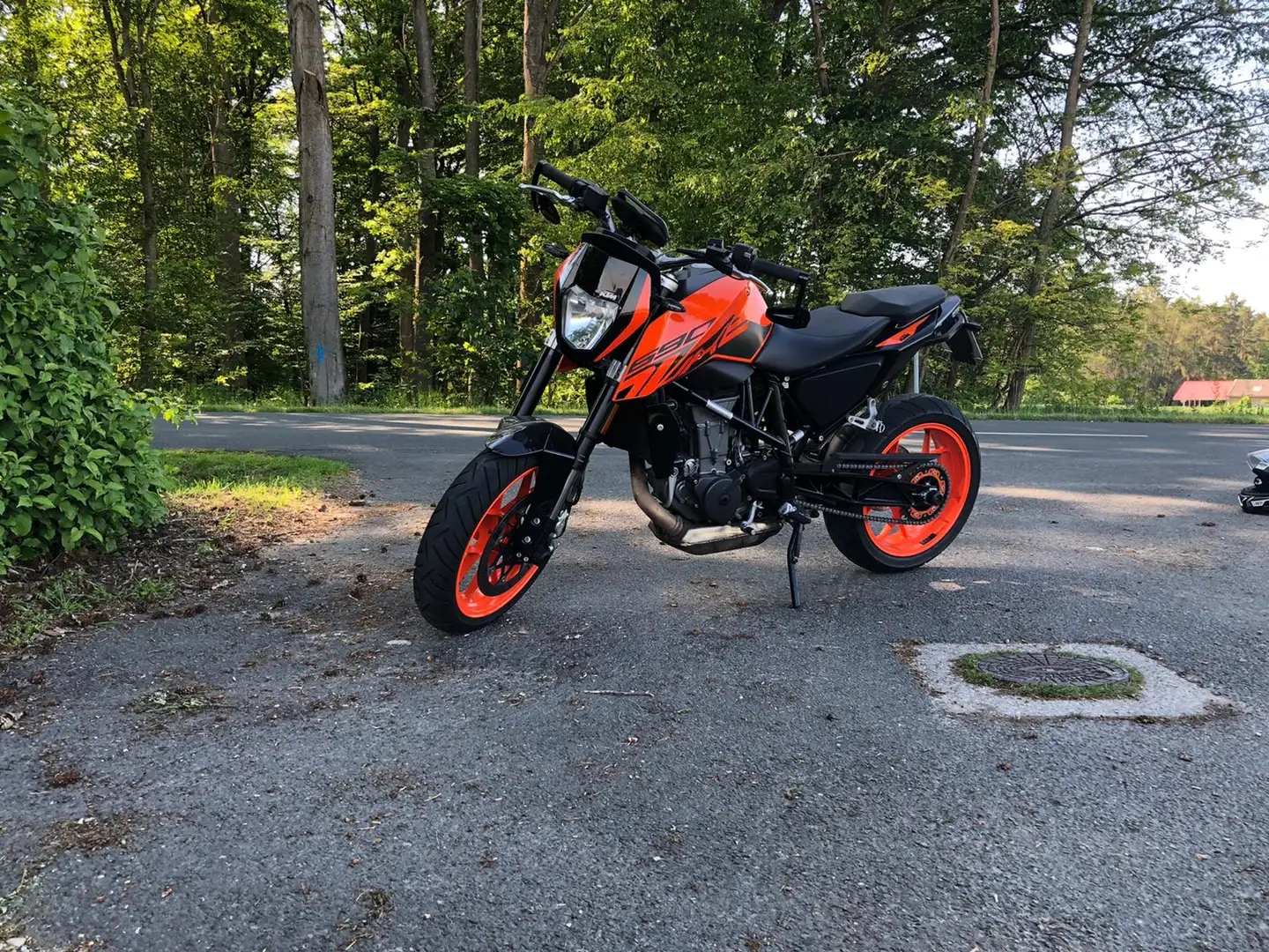 KTM 690 Duke - 1