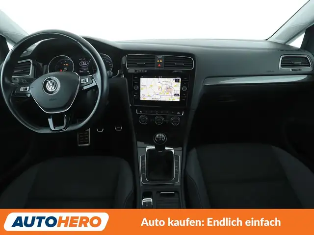 Volkswagen Golf view 12