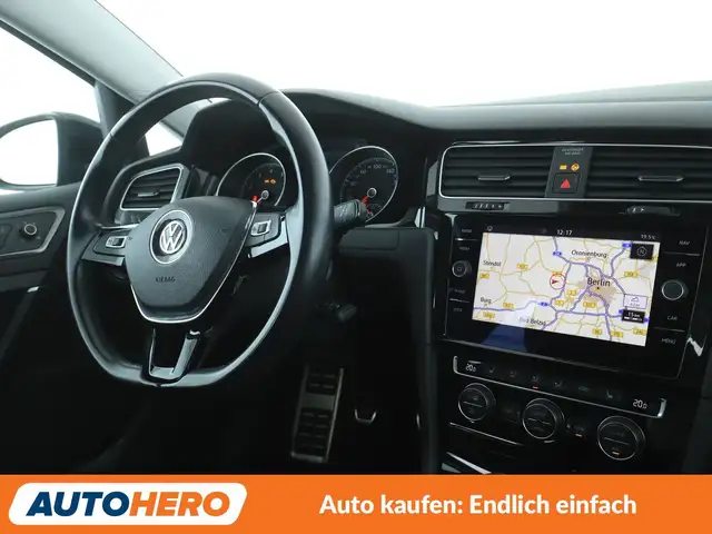 Volkswagen Golf view 13