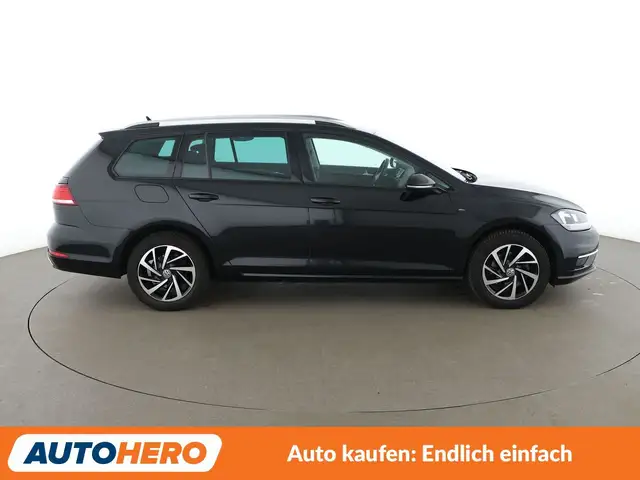 Volkswagen Golf view 7