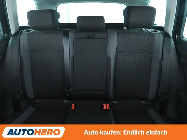 Volkswagen Golf view 15