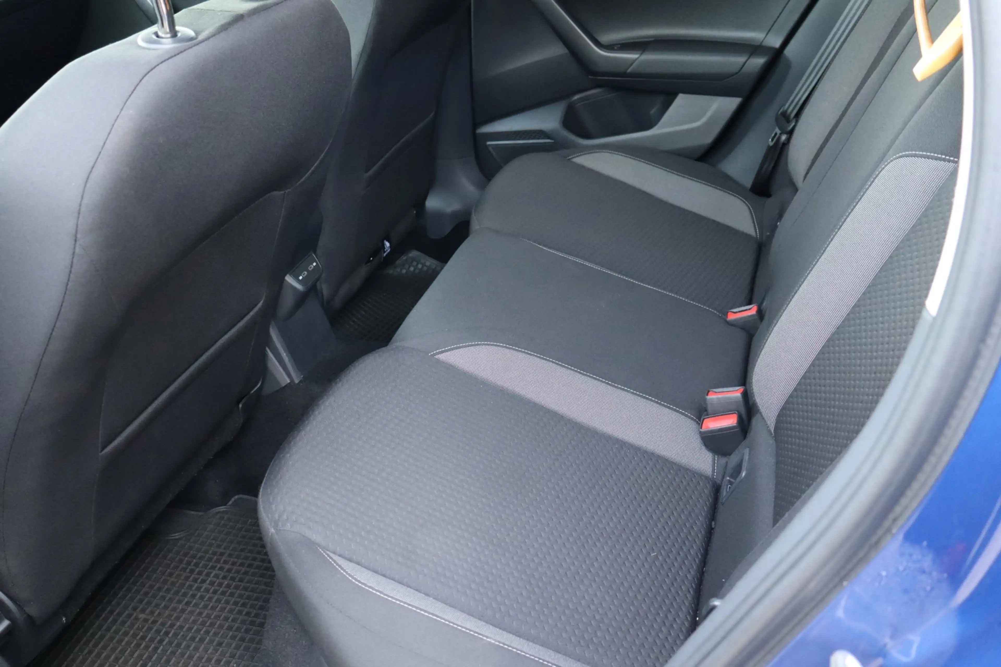 Volkswagen Taigo 1.0 TSI Life Business — photo 15
