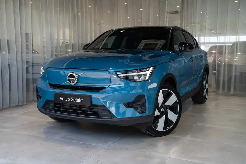 VOLVO C40