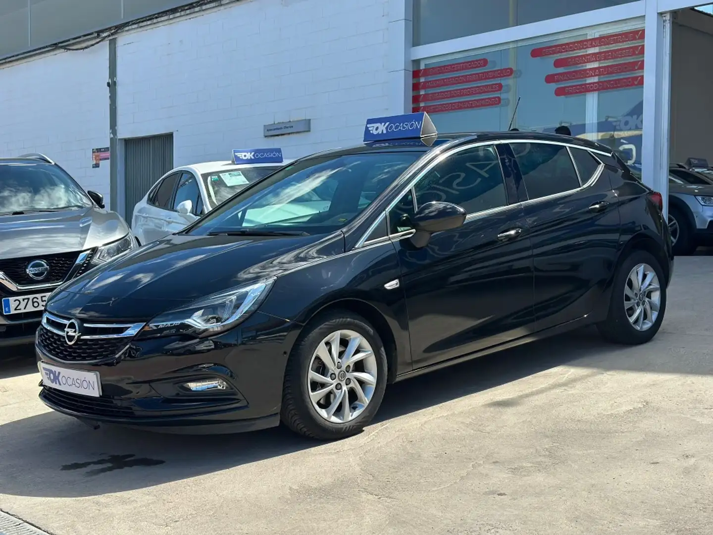 Opel Astra 1.6CDTi S/S Selective Pro 136 Negro - 1