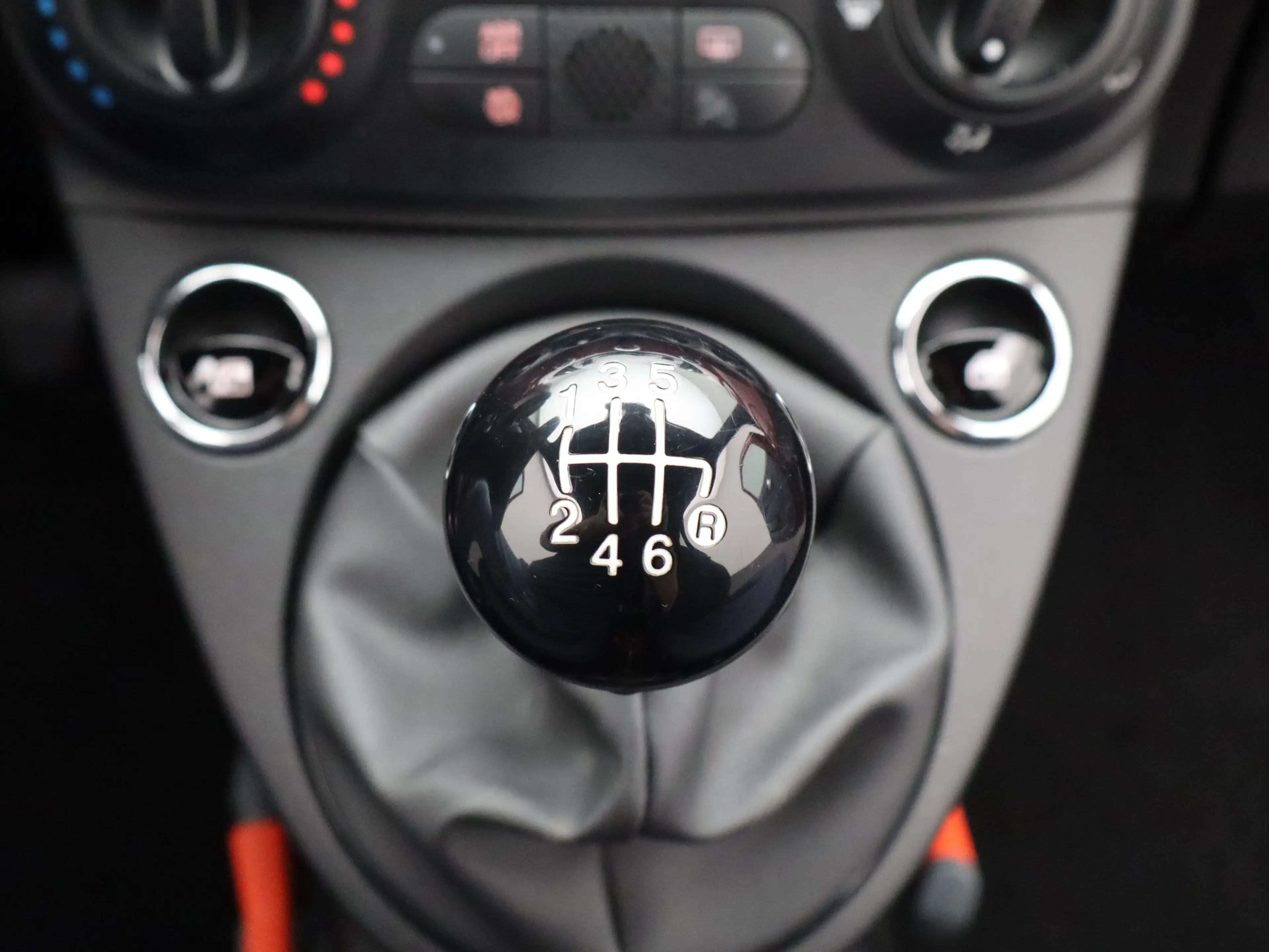 Fiat 500 1.0 Hybrid Cult Lage KM-stand | Airco | Bluetooth — photo 18