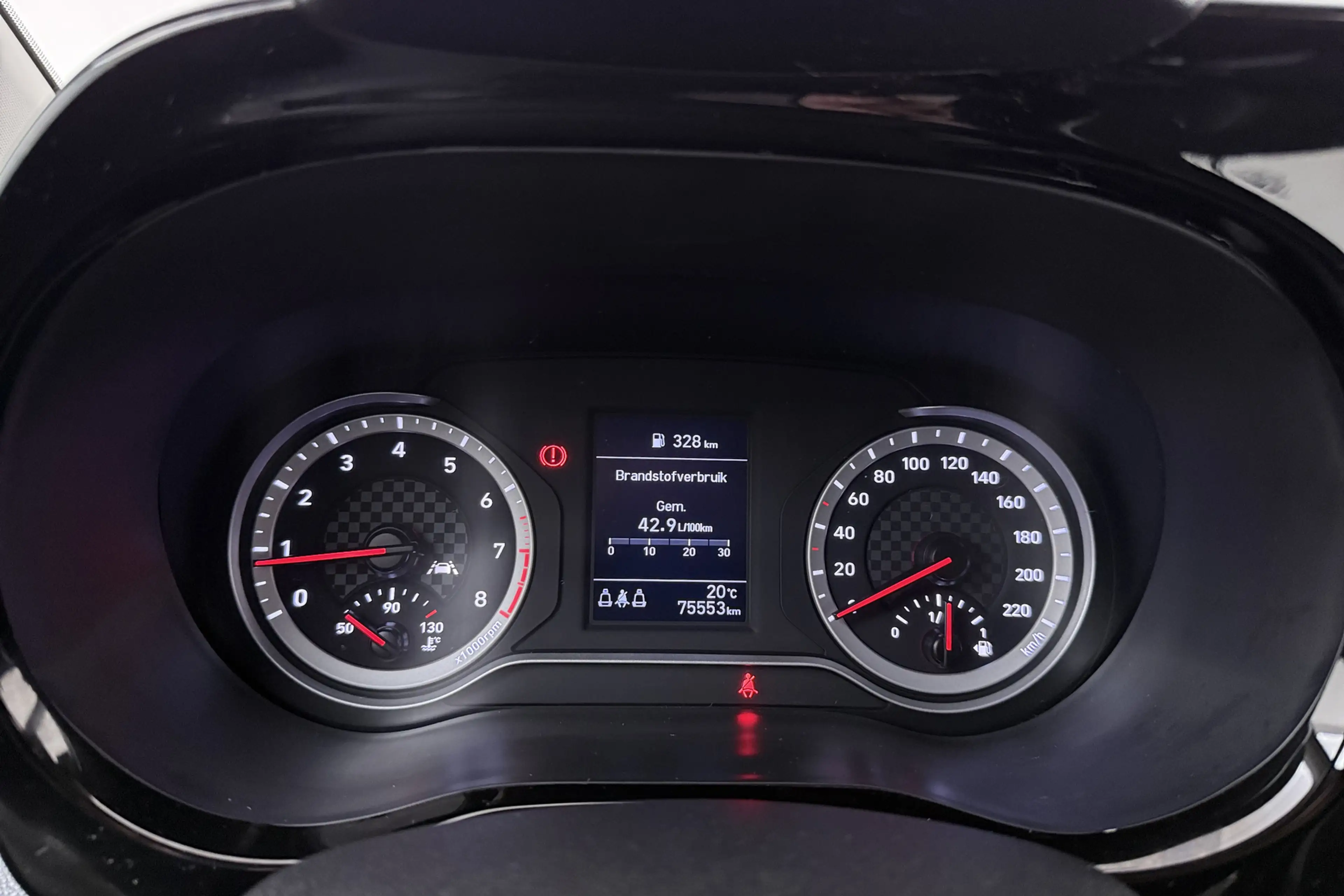 Hyundai i10 1.0 Comfort 5-zits Carplay Cruise Airco — photo 18