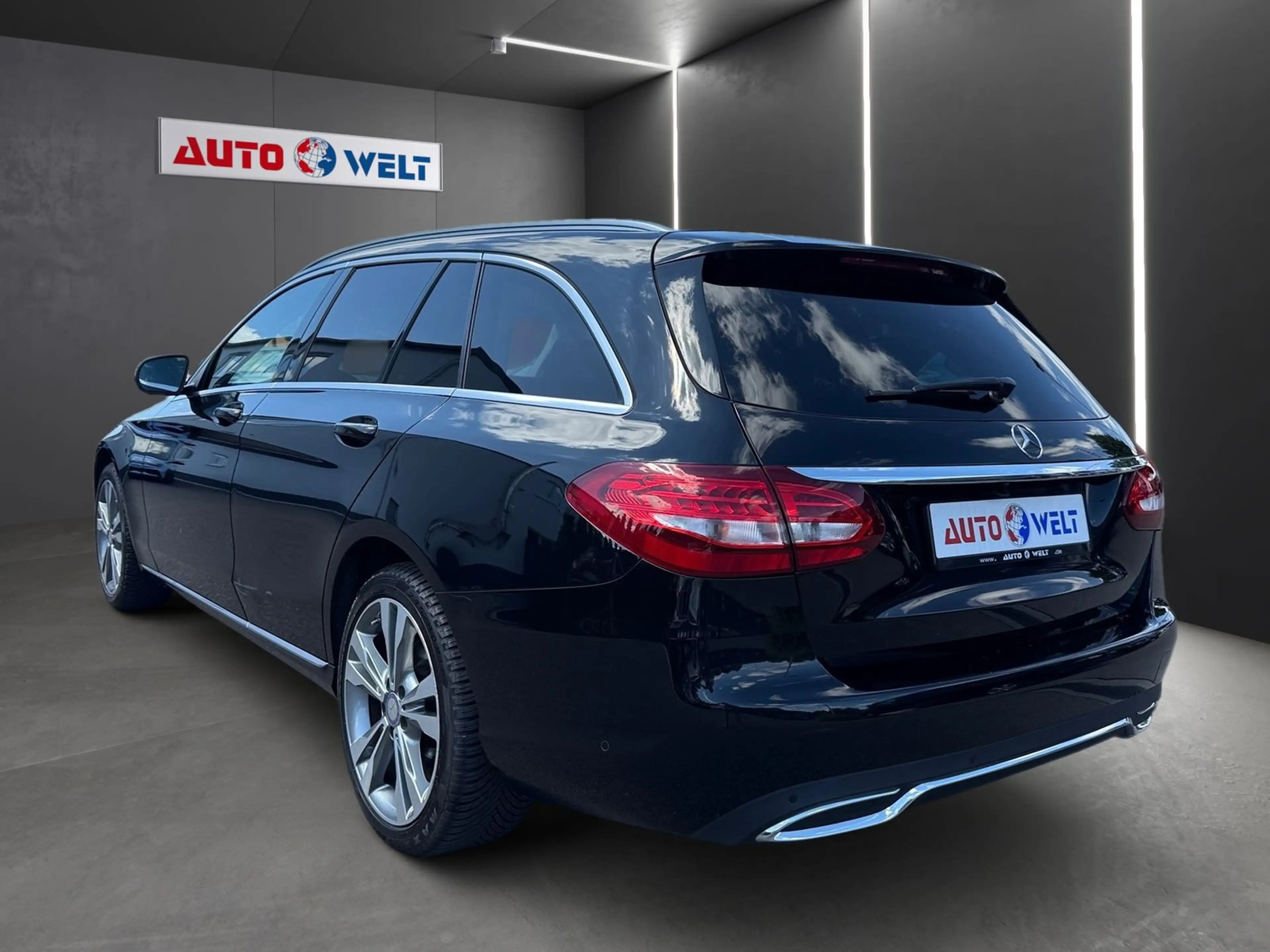 Mercedes-Benz C 180 C180 T-Modell CGI Navi Tempomat Kamera PDC AHK — photo 5