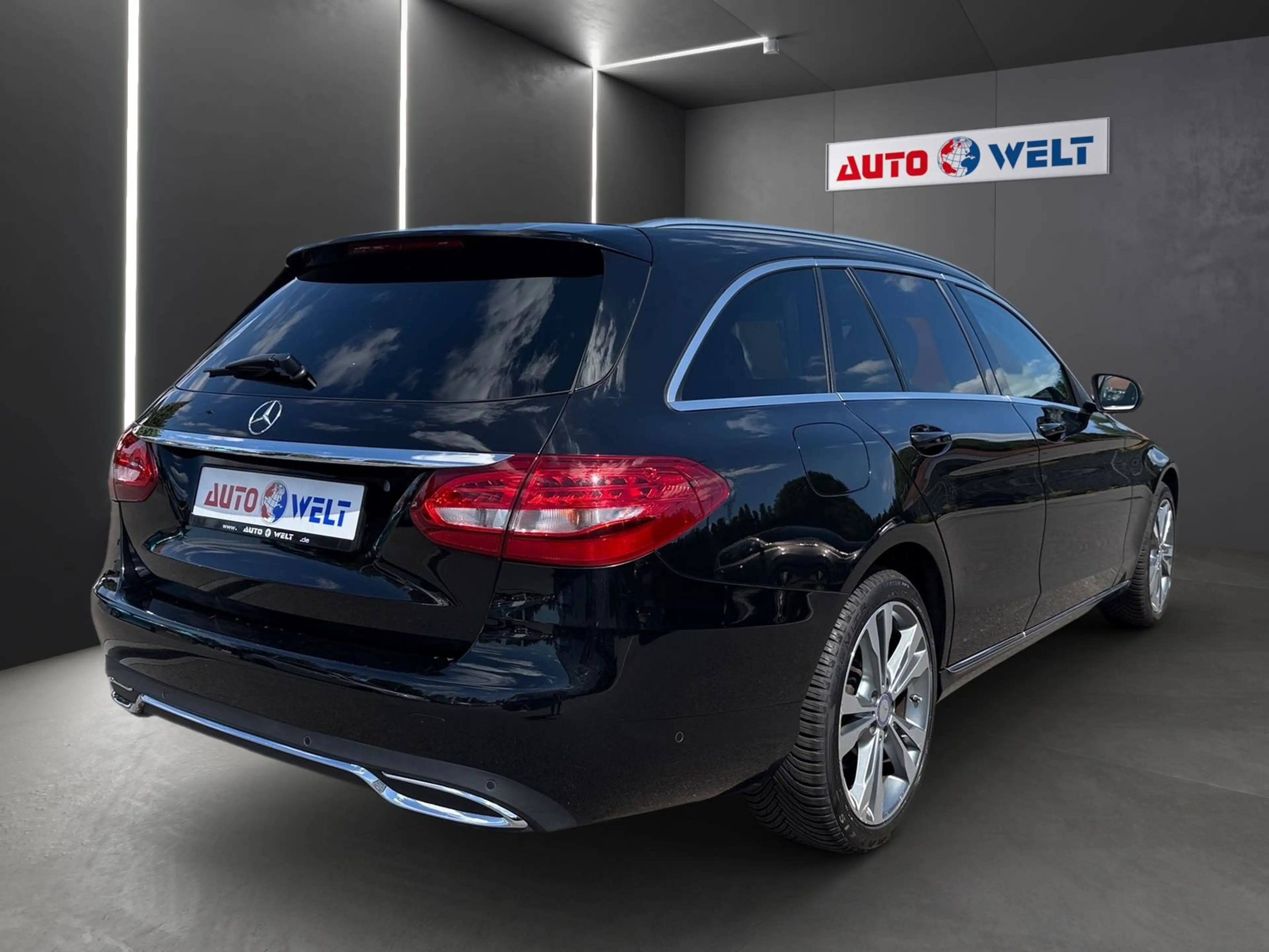 Mercedes-Benz C 180 C180 T-Modell CGI Navi Tempomat Kamera PDC AHK — photo 4