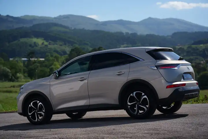 DS 7 Crossback 2021, foto 9
