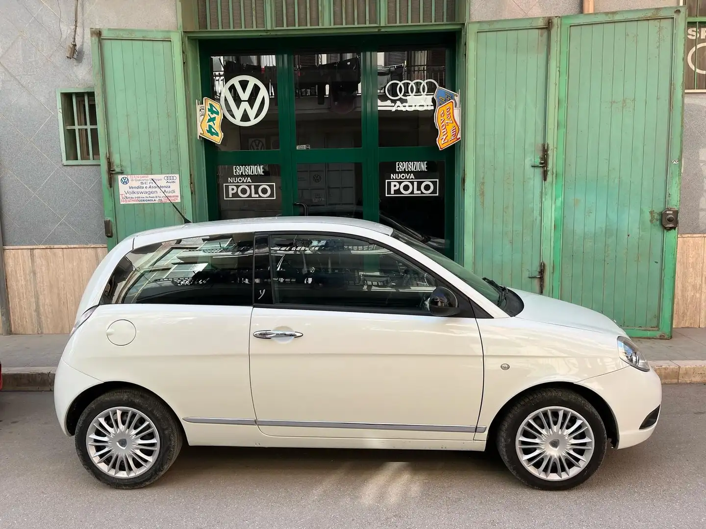 Lancia Ypsilon 1.2 8v Diva 69cv - 2