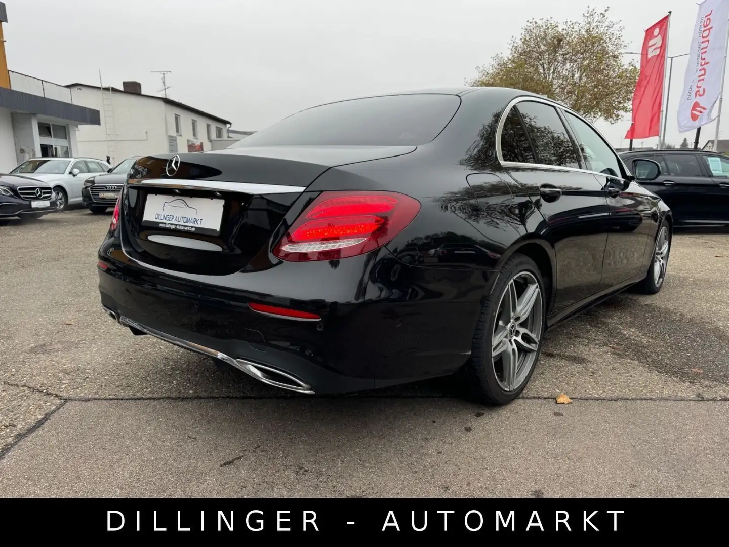 Mercedes-Benz E 350 d Lim. AMG-Line 9G Widescreen Distr. 19Zoll Black - 2