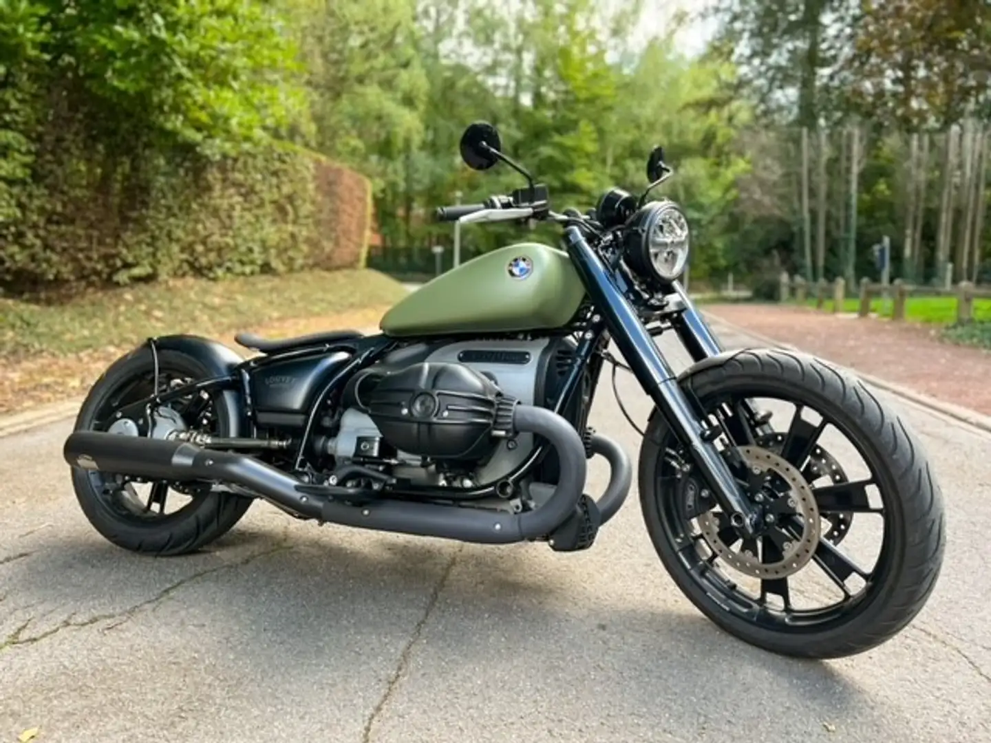 BMW R 18 0 Schwarz - 1