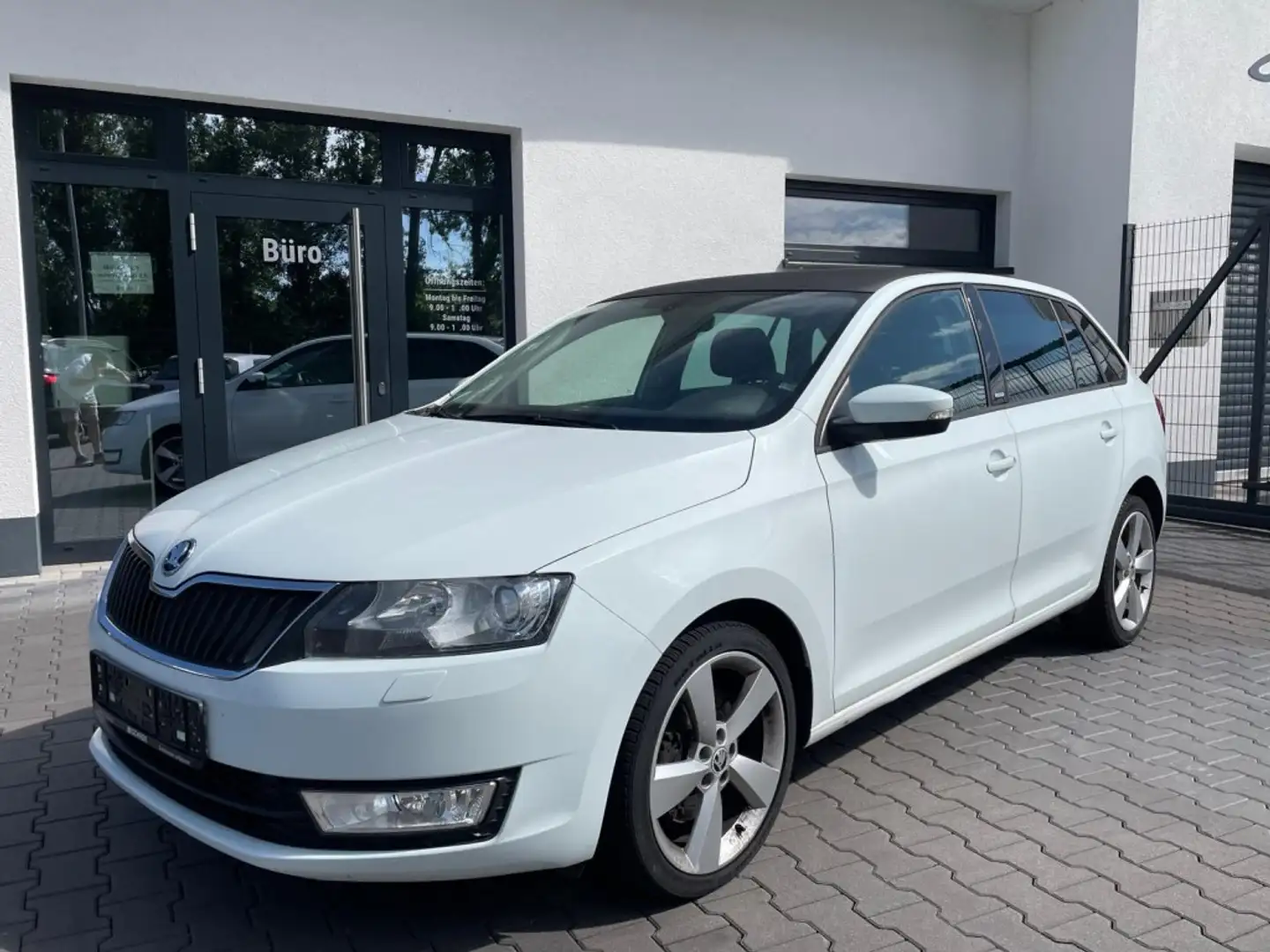 Skoda Joy Navi- Xenon- Alu- AHK - 1