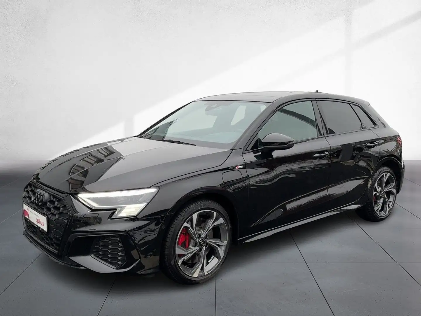 Audi A3 TFSI e S line 45 e 180(245) kW(PS) Schwarz - 2