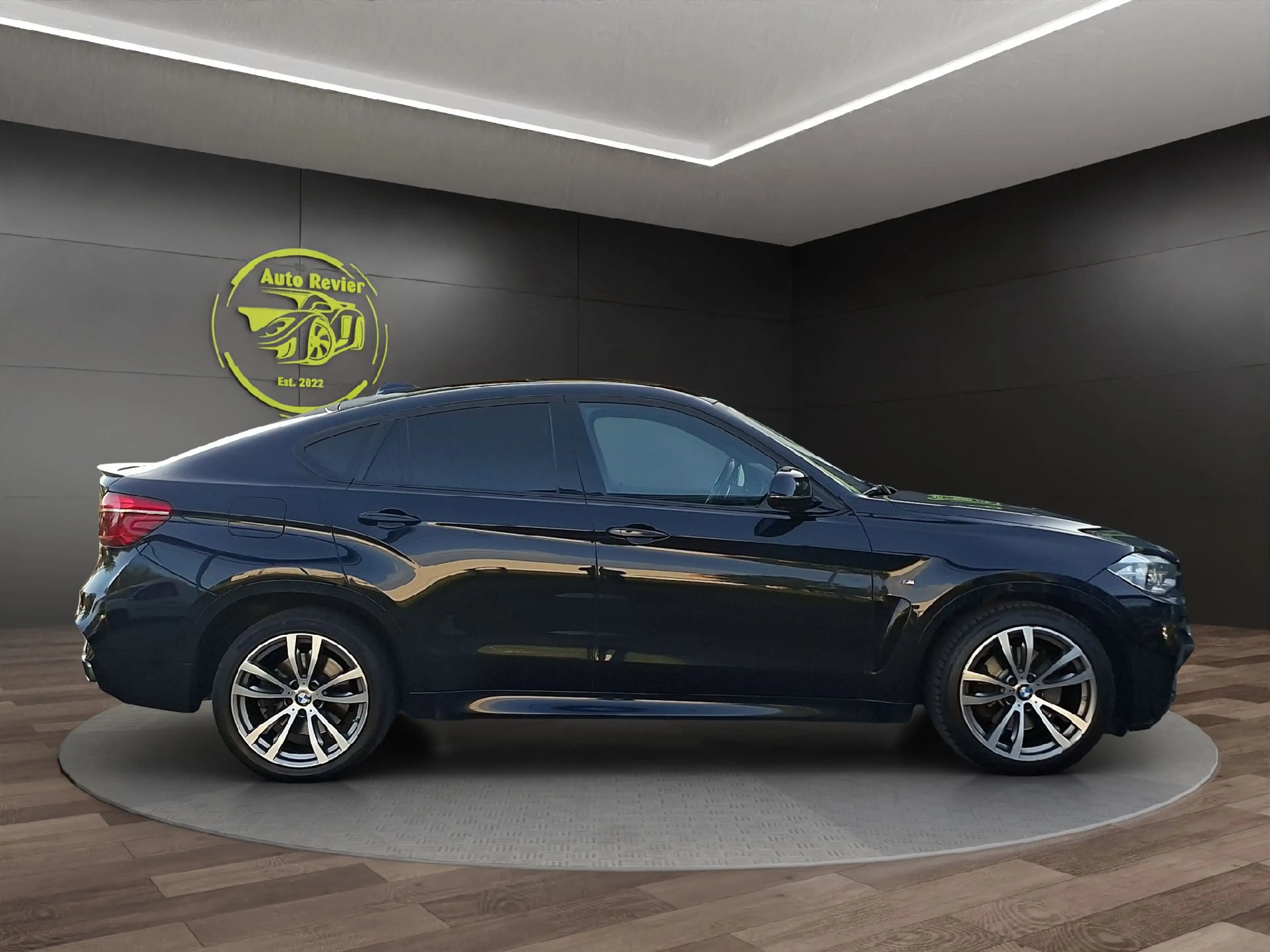 BMW X6 xDrive40d — photo 6