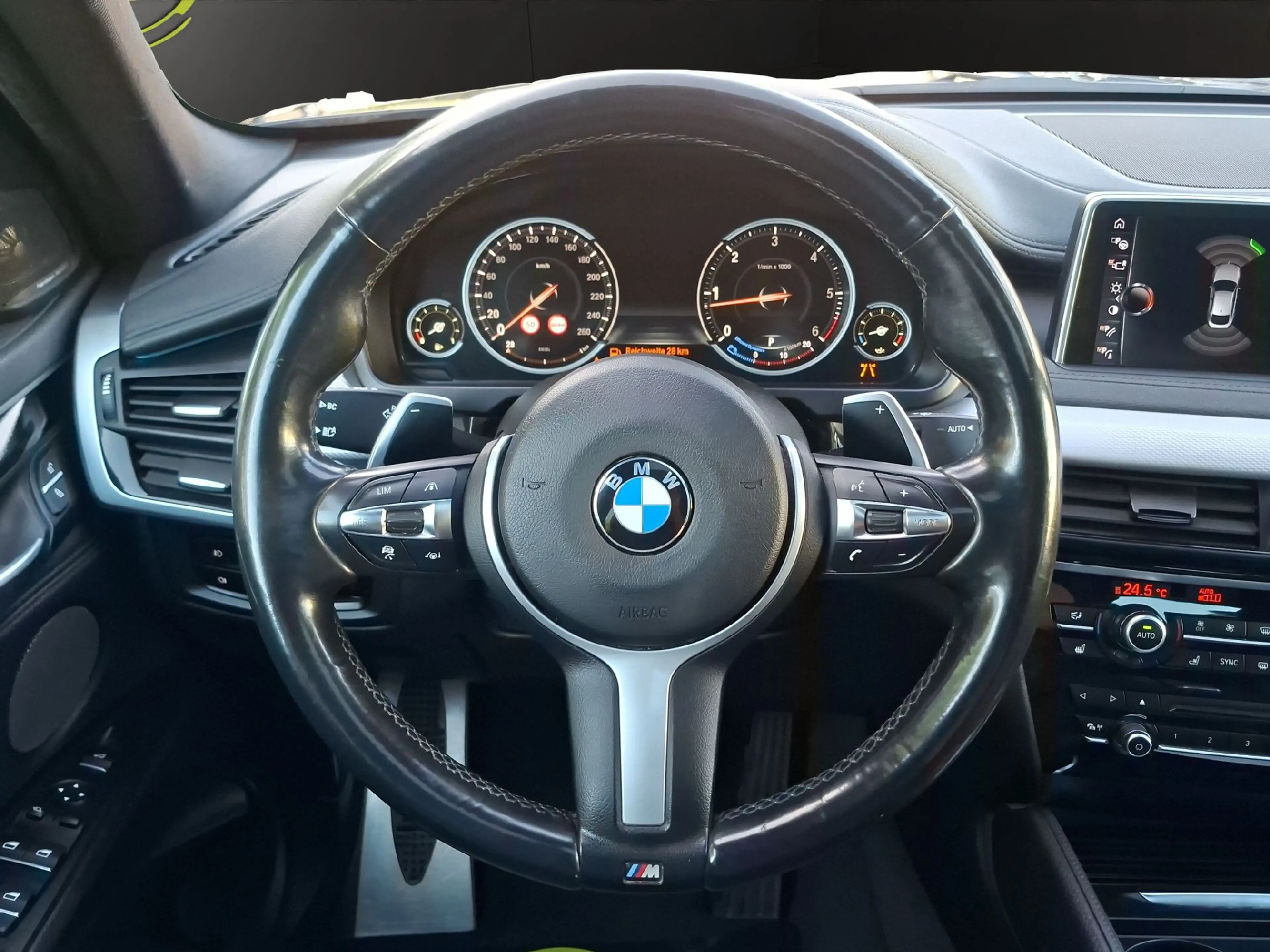 BMW X6 xDrive40d — photo 13