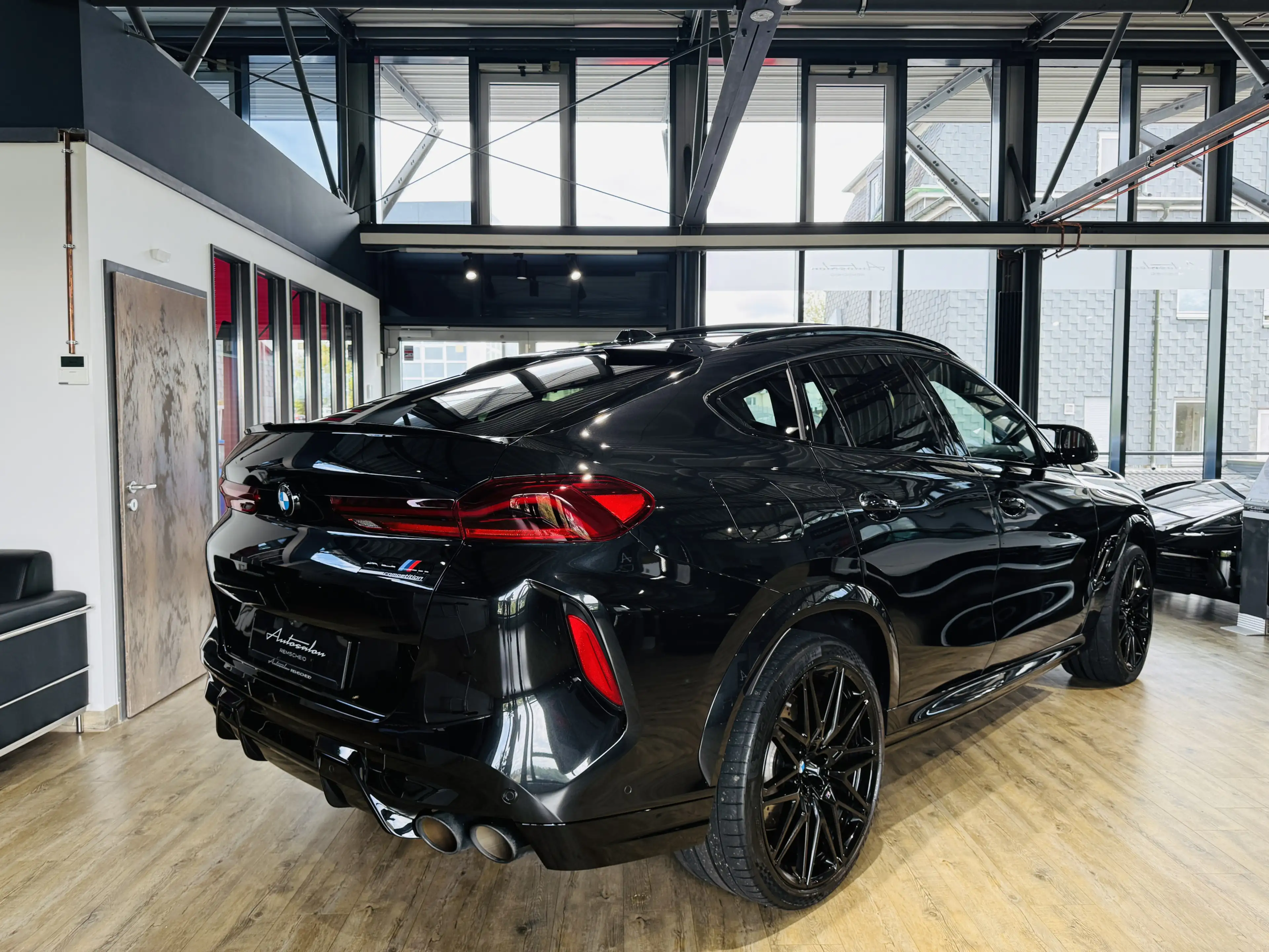 BMW X6 M Competition*360°*PANO*AHK*HUD*HARMAN KARDON — photo 9