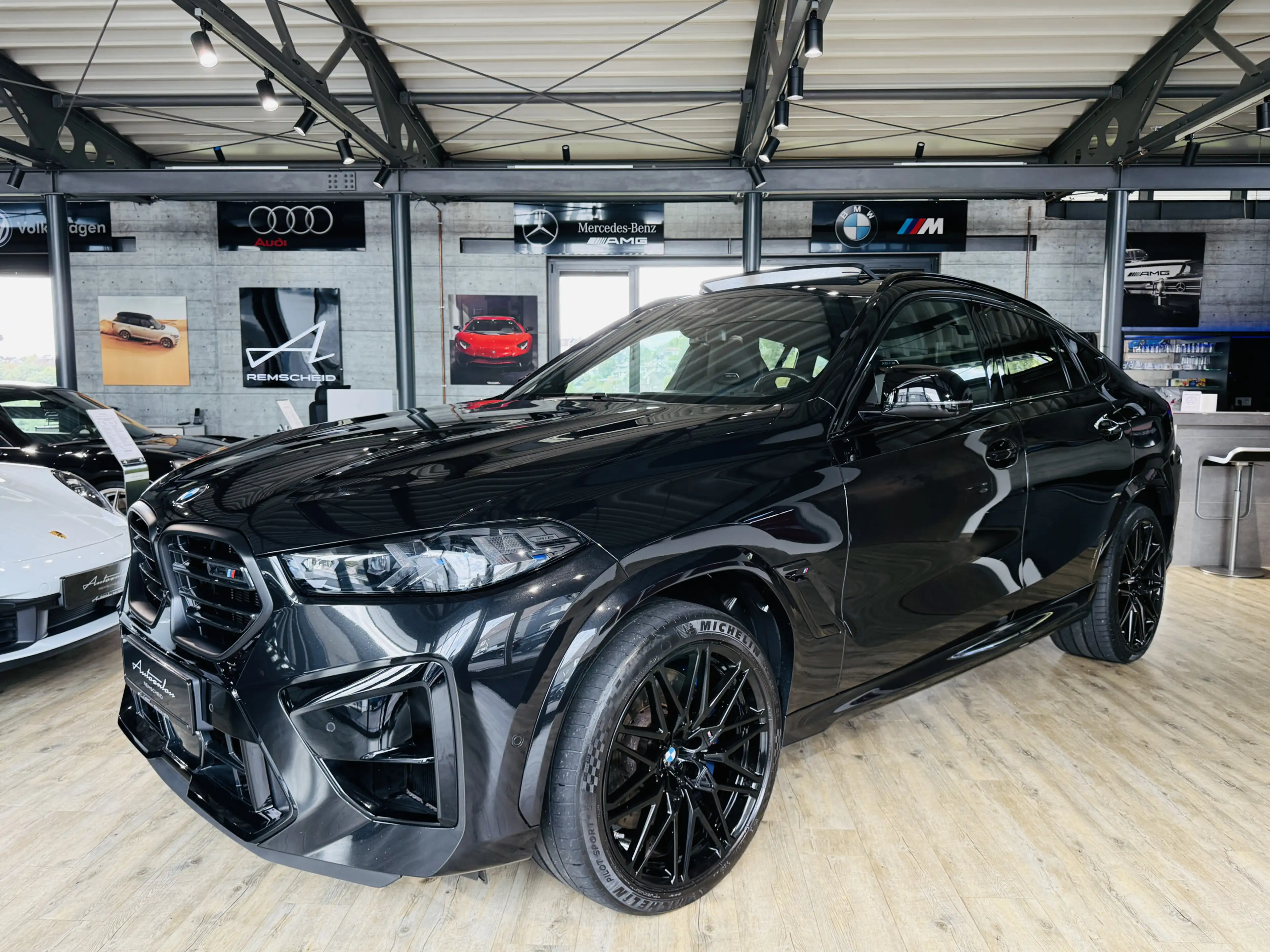 BMW X6 M Competition*360°*PANO*AHK*HUD*HARMAN KARDON