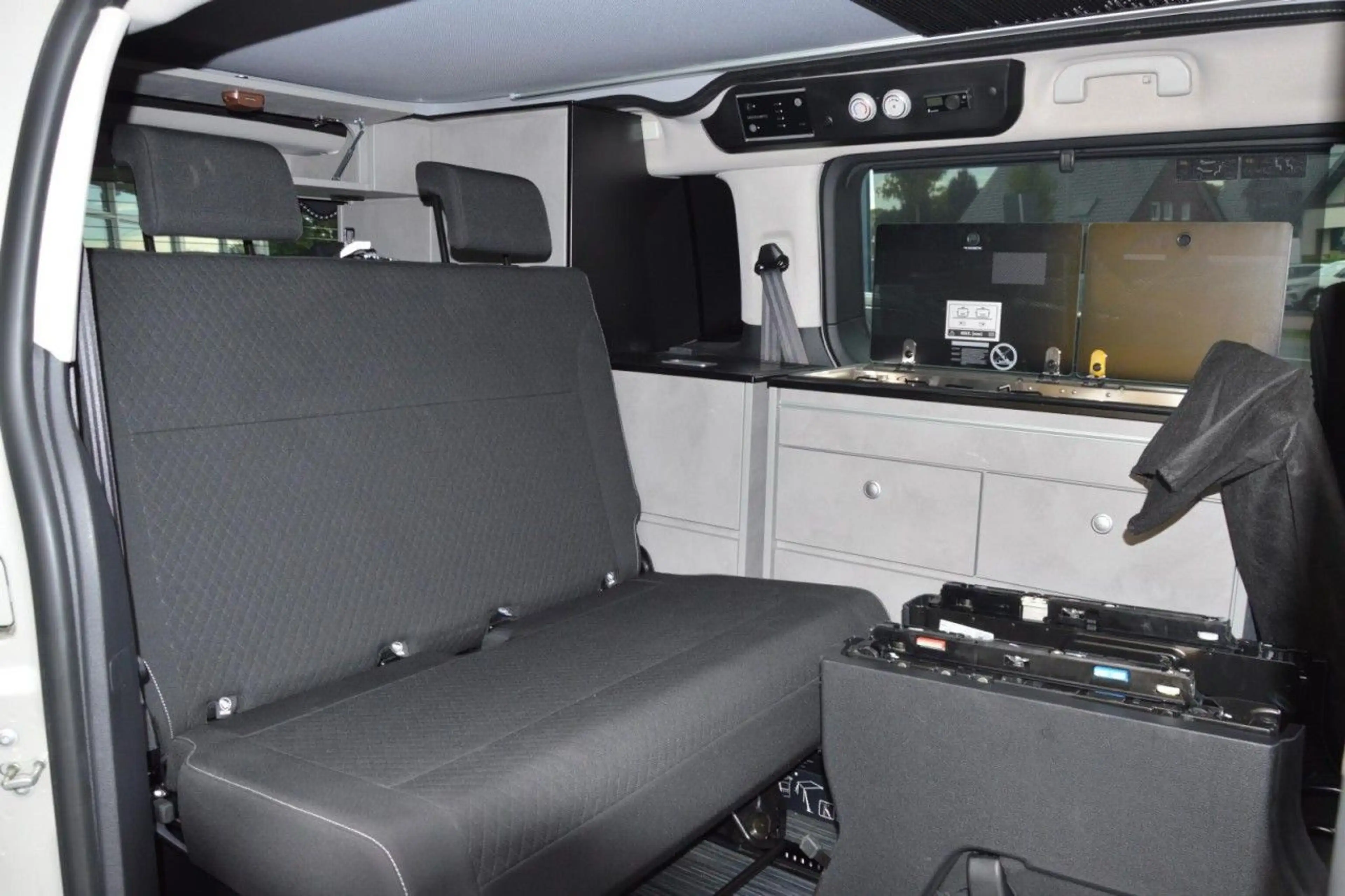 Opel Zafira Life Edition M — photo 11