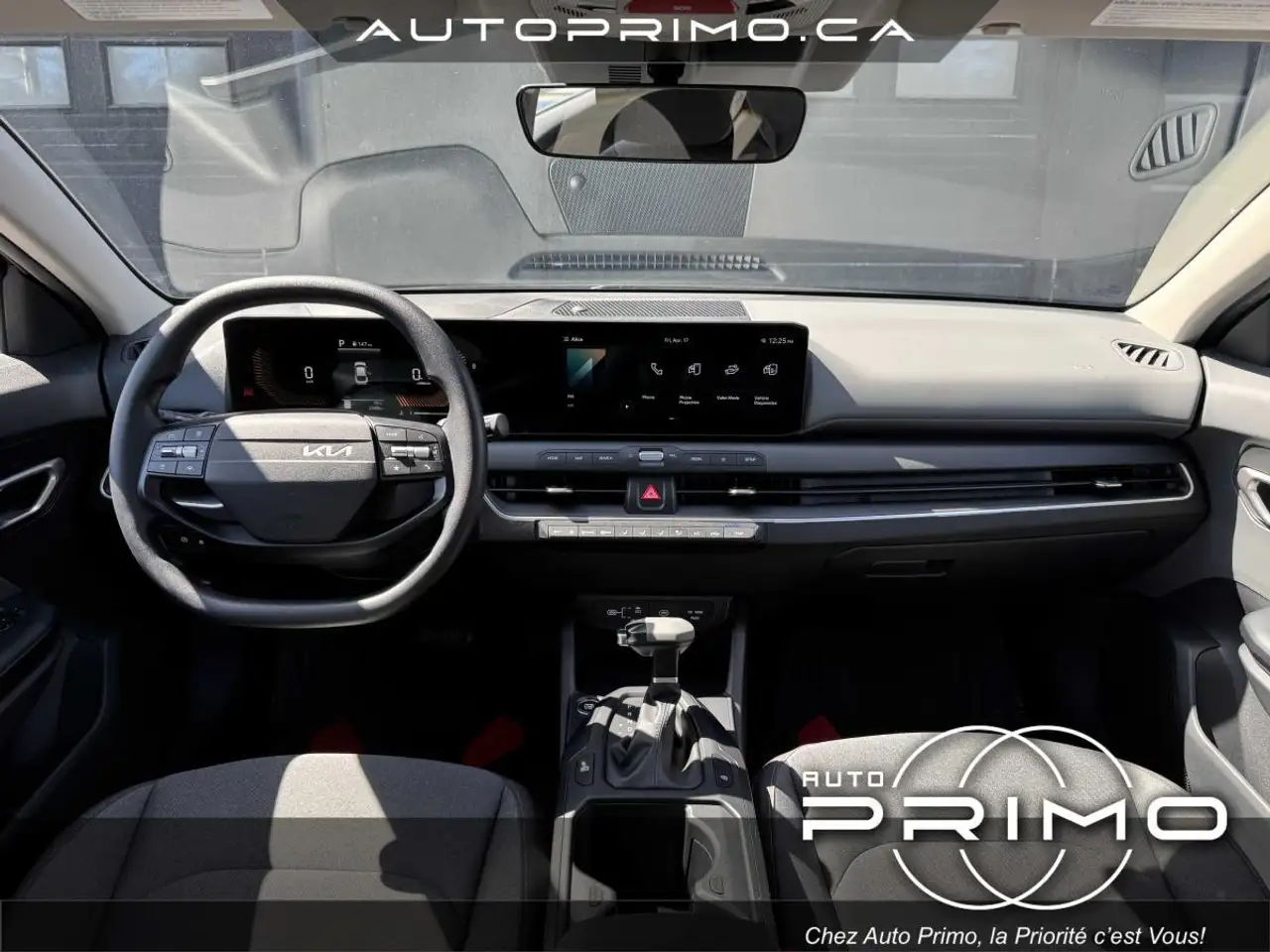 Kia K4 снимка Kia K4