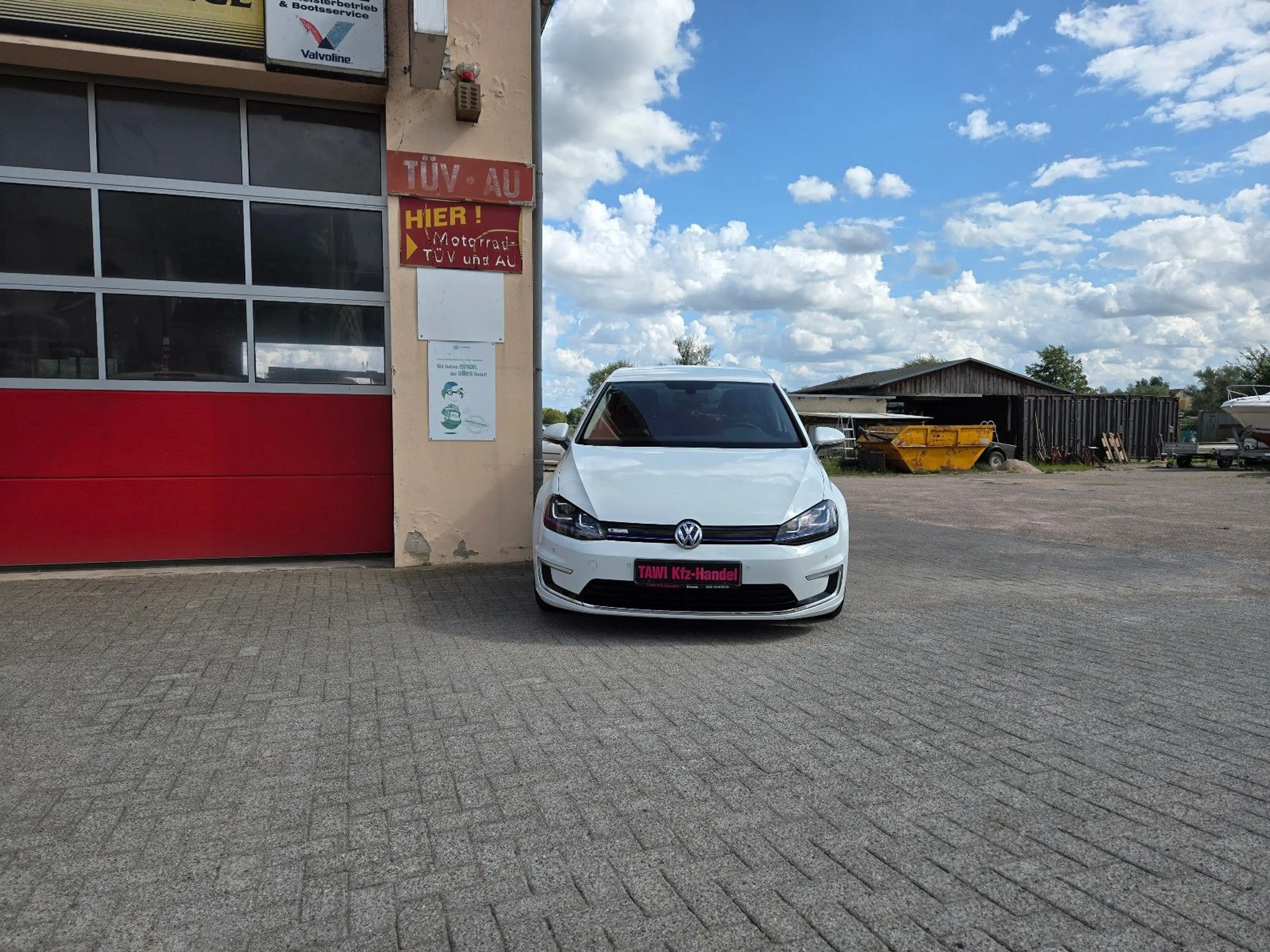 Volkswagen Golf VII Lim. e-Golf**46Tkm**Service neu** — photo 4