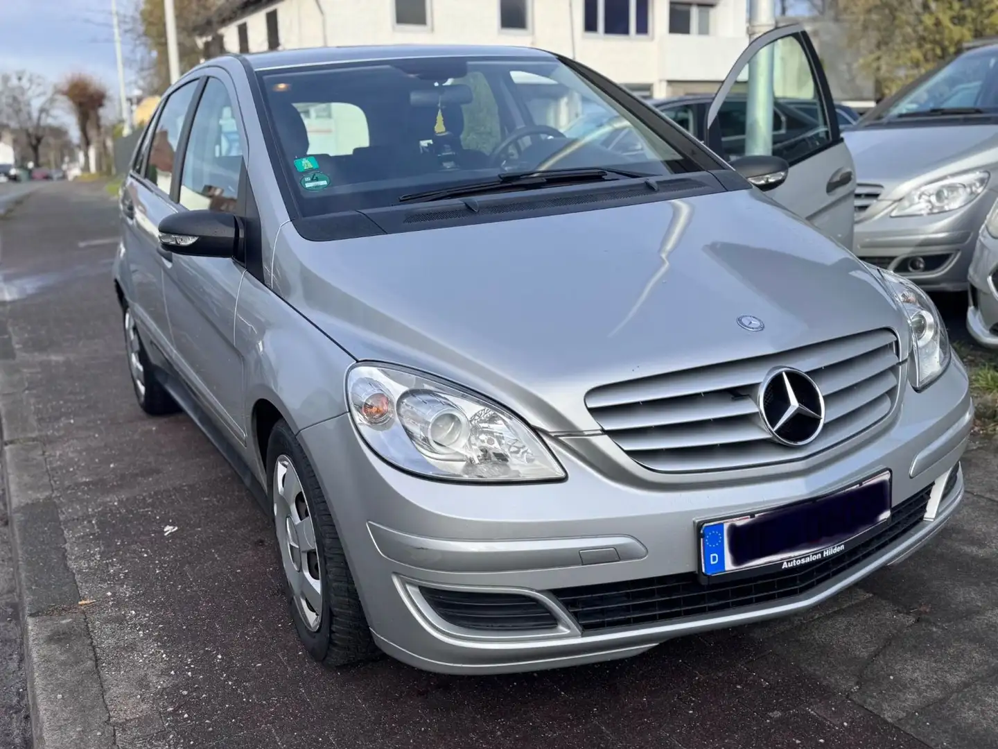 Mercedes-Benz B 180 B B 180 CDI Silber - 2