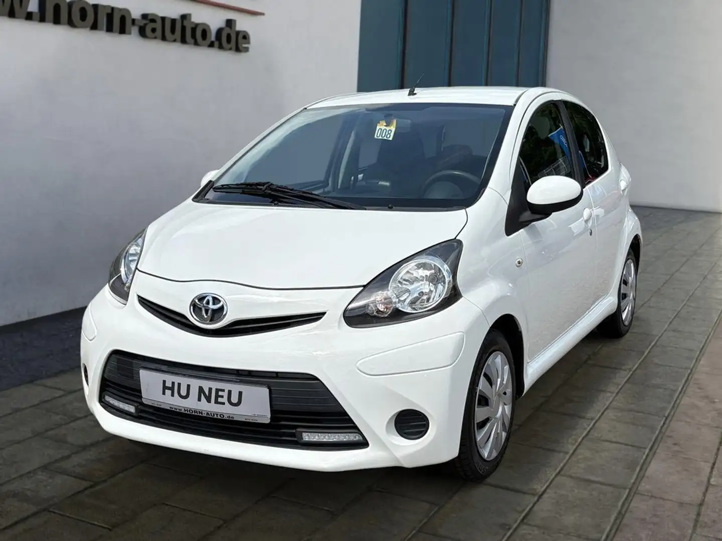 Toyota Aygo 1.0 Cool&Go*Klima*5trg.*Navi*50KW*TÜV Neu Blanc - 2