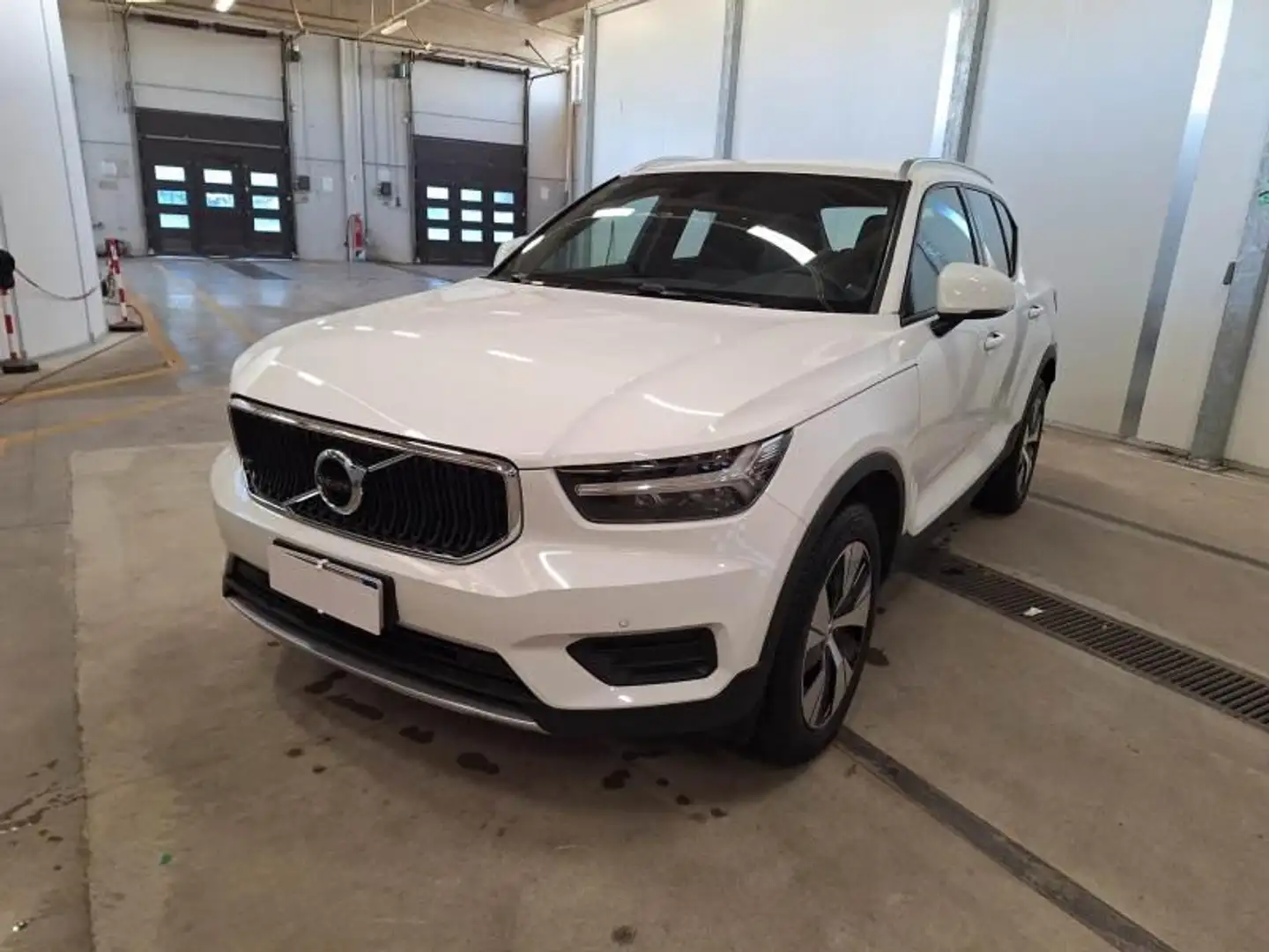 Volvo XC40 1.5 T2 Momentum Pro my21 - 1