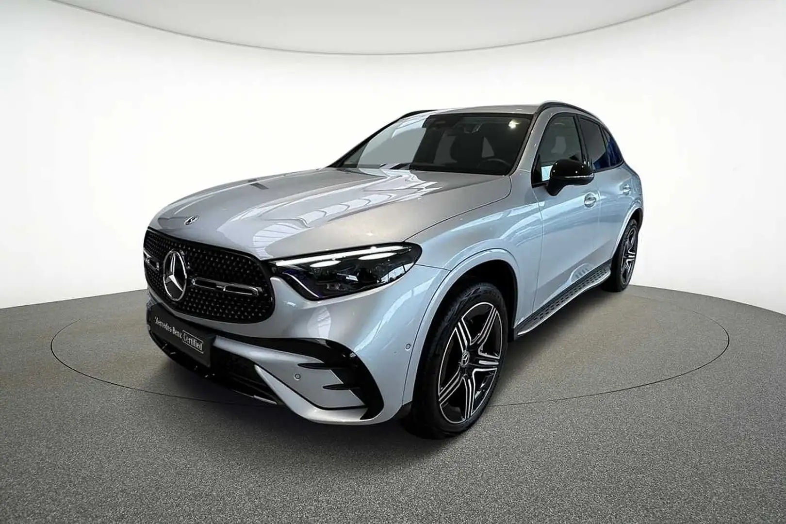 Mercedes-Benz GLC 300 e 4MATIC AMG Line Zilver - 1