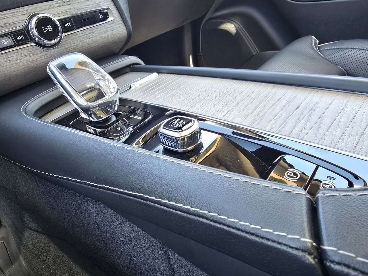 2024 Volvo XC90 UP TO *5YR/UNLIMITED KM WARRANTY... thumb 34