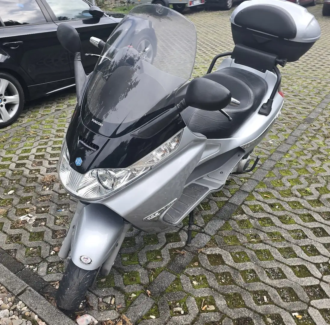 Piaggio X 8 Zilver - 2