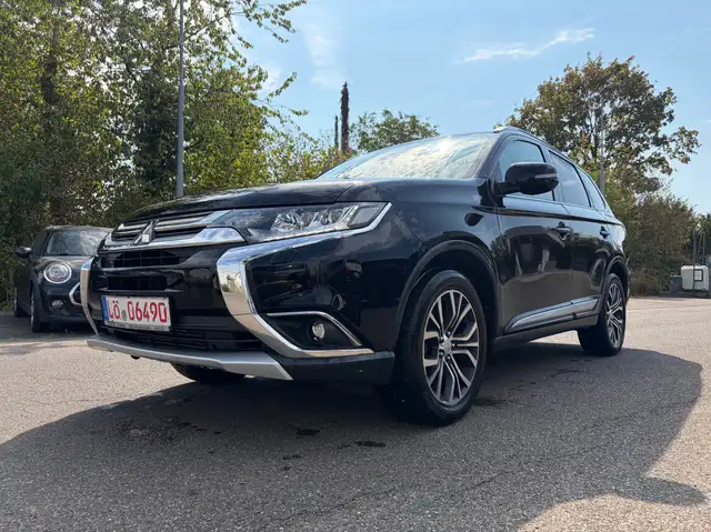 Mitsubishi Outlander Top 4WD*HU 04/2028*Kamera*7-Sitzer*