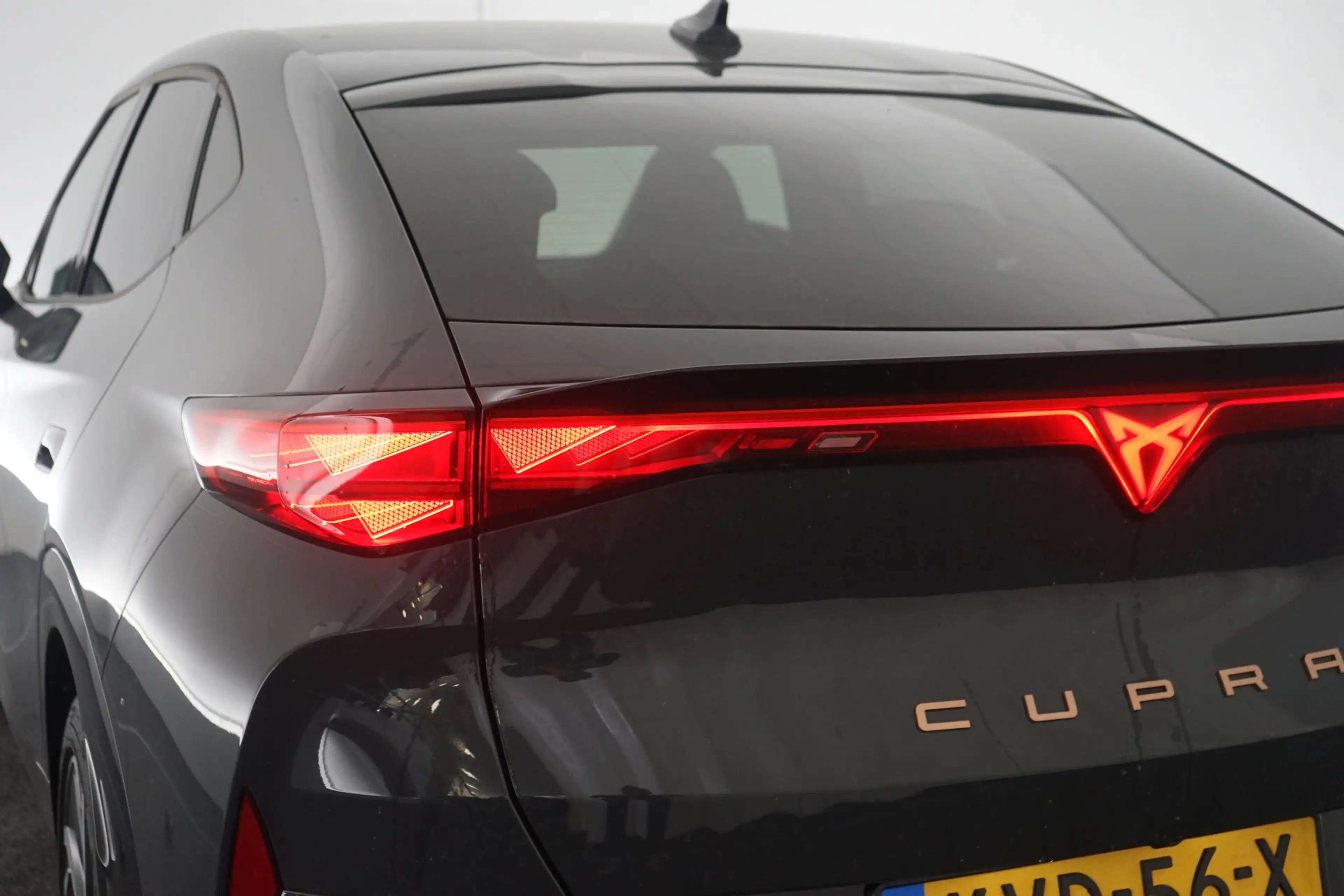 CUPRA Tavascan Business 82 kWh 286PK, 360gr. Camera, Stoelverwarm — photo 11