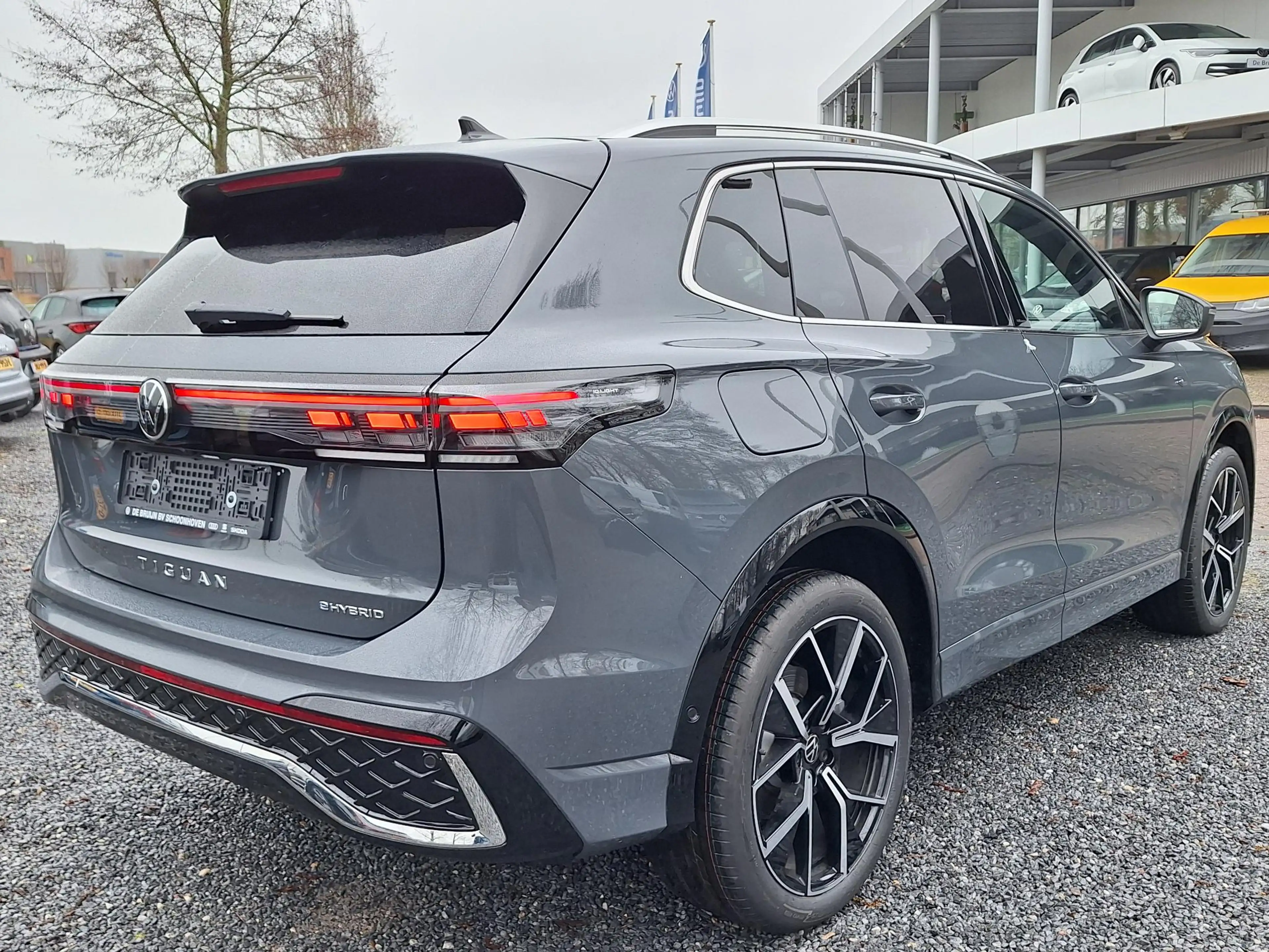 Volkswagen Tiguan Hybrid 272pk DSG R-Line (Pano,Trekhaak,Camera,Navi — photo 2