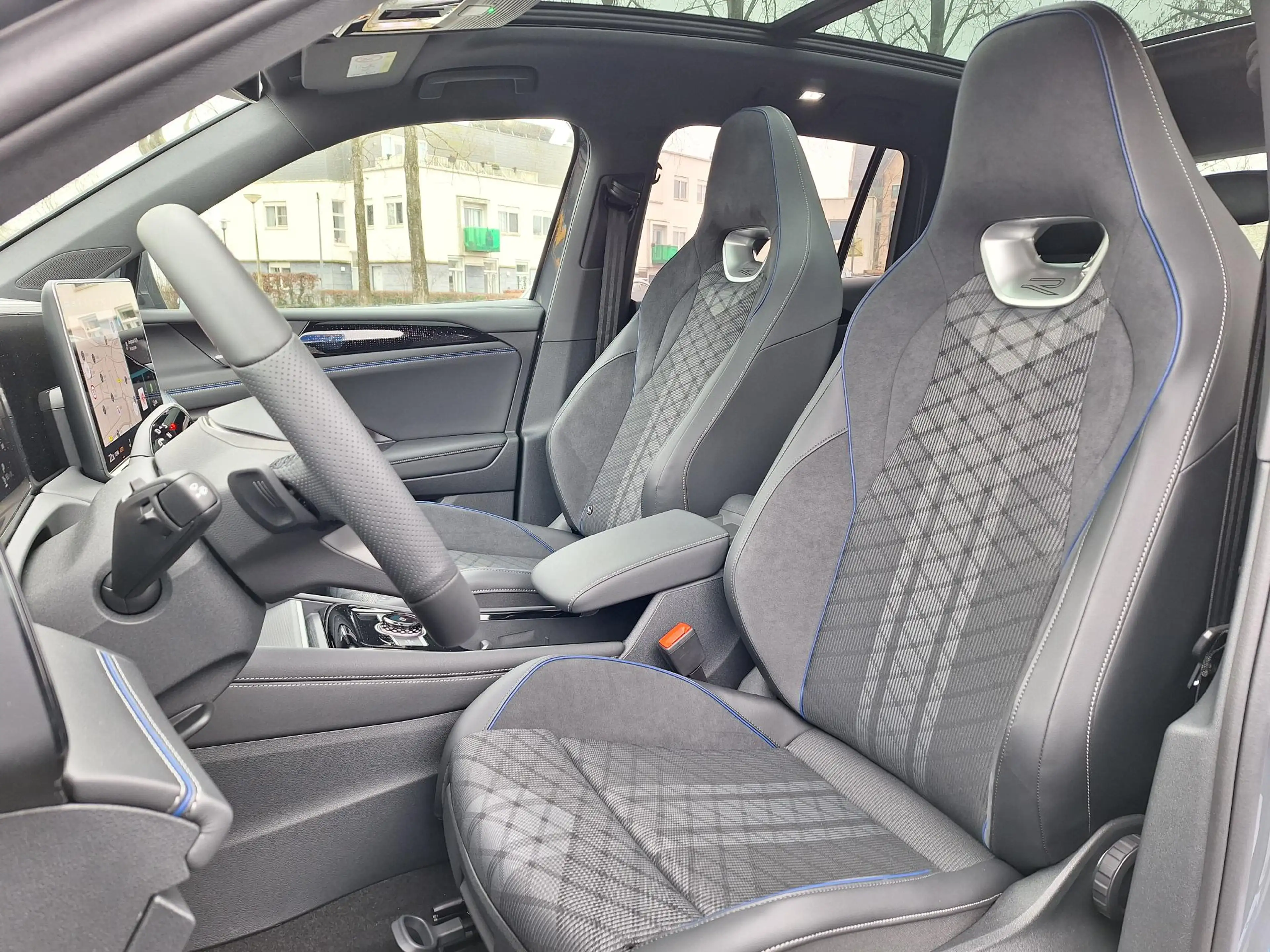 Volkswagen Tiguan Hybrid 272pk DSG R-Line (Pano,Trekhaak,Camera,Navi — photo 12