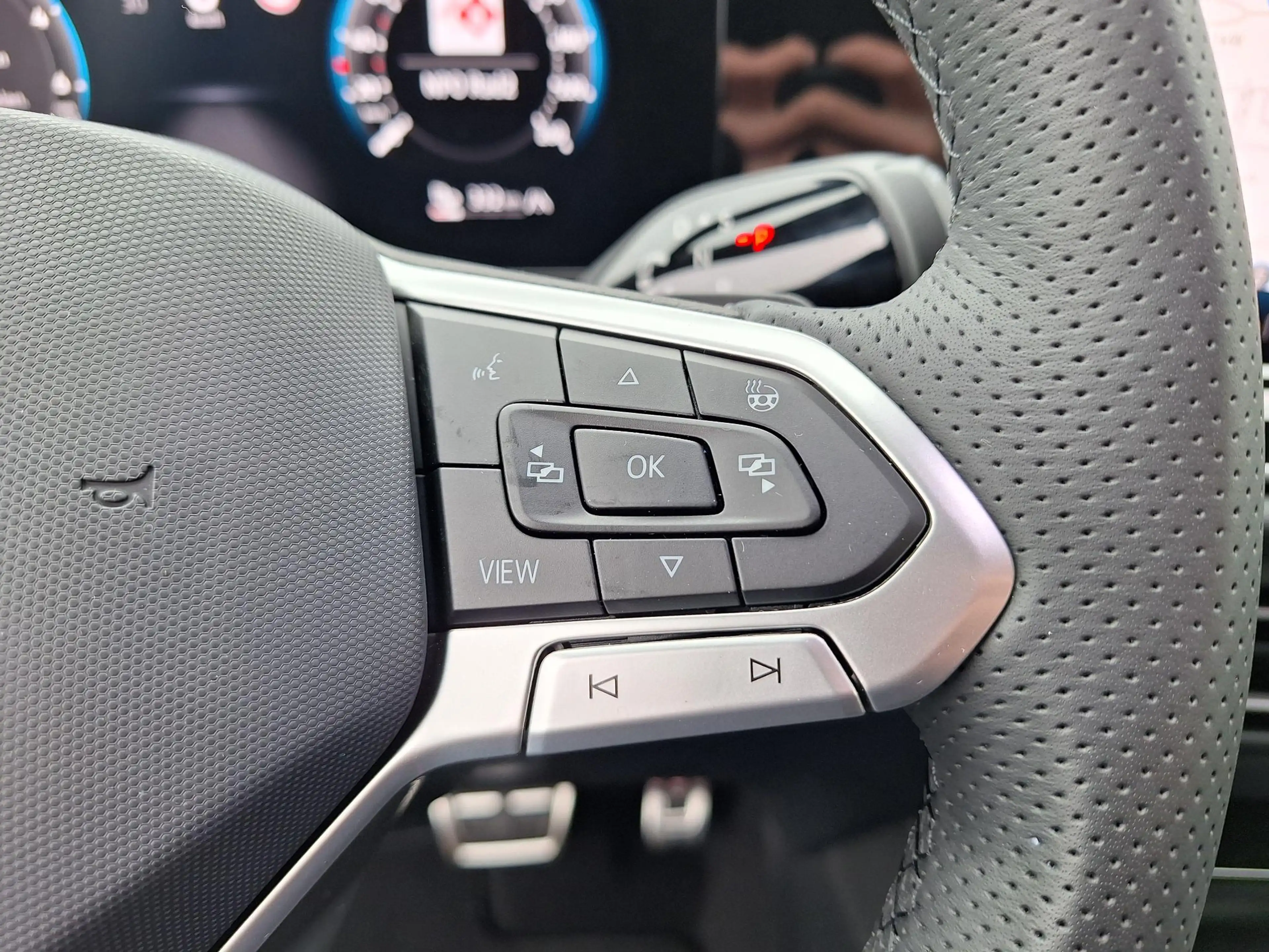 Volkswagen Tiguan Hybrid 272pk DSG R-Line (Pano,Trekhaak,Camera,Navi — photo 18